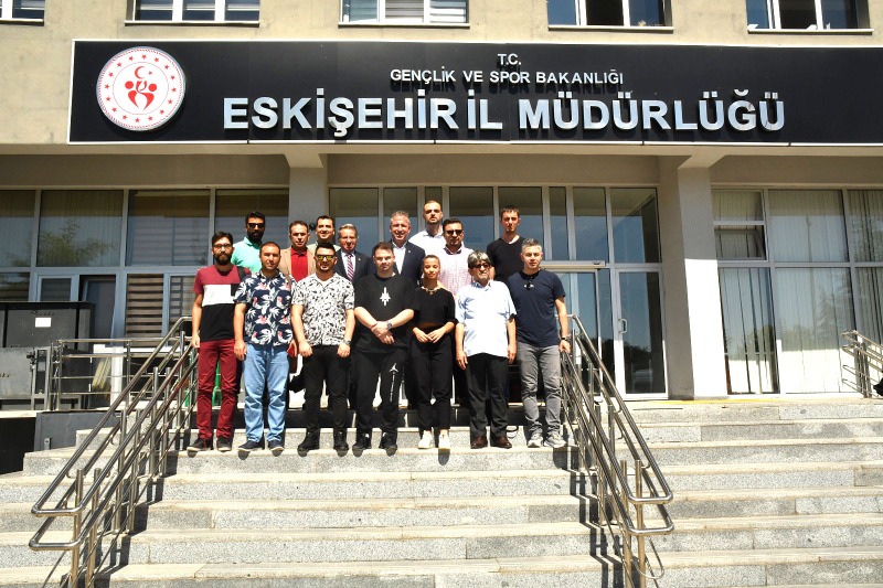 BEN ESKİŞEHİRE HİZMET İÇİN GELDİM