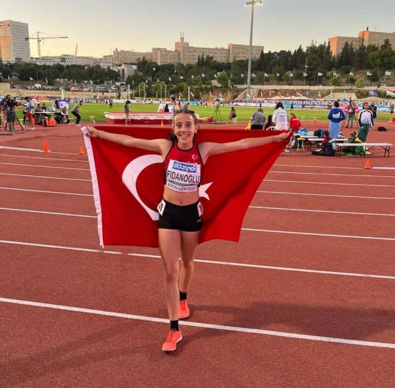 SİZİNLE GURUR DUYUYORUZ