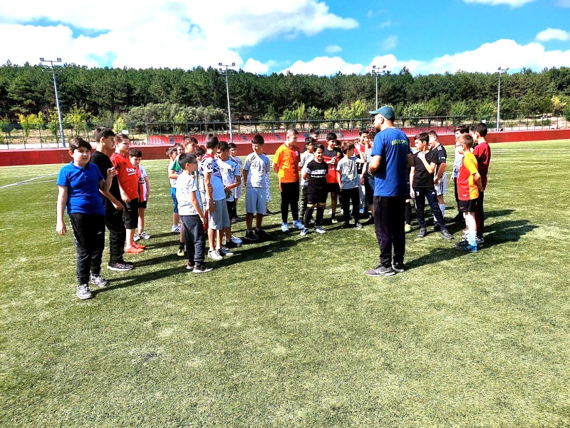 BİRLİKSPORDA ALT YAPI SAĞLAM