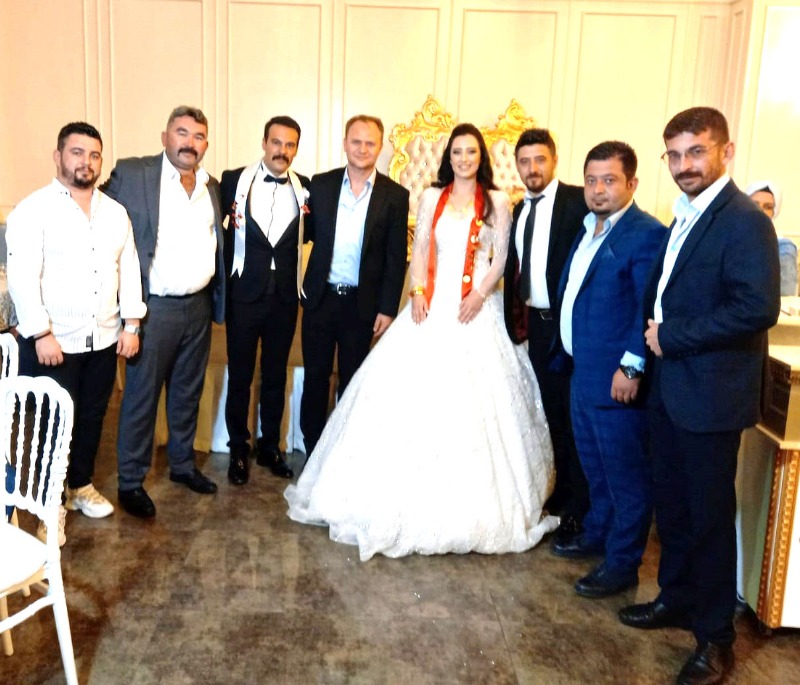 MUTLULUKLAR BİLAL PAKOĞLU
