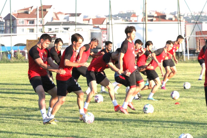 1 AĞUSTOSA KADAR KAMP VAR