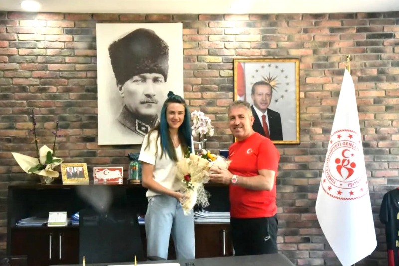 MERYEM BOZU MAKAMINDA AĞIRLADI