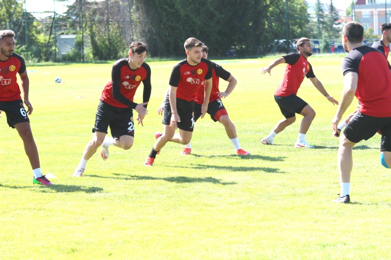ÇİFT ÇALIŞMA VARDI