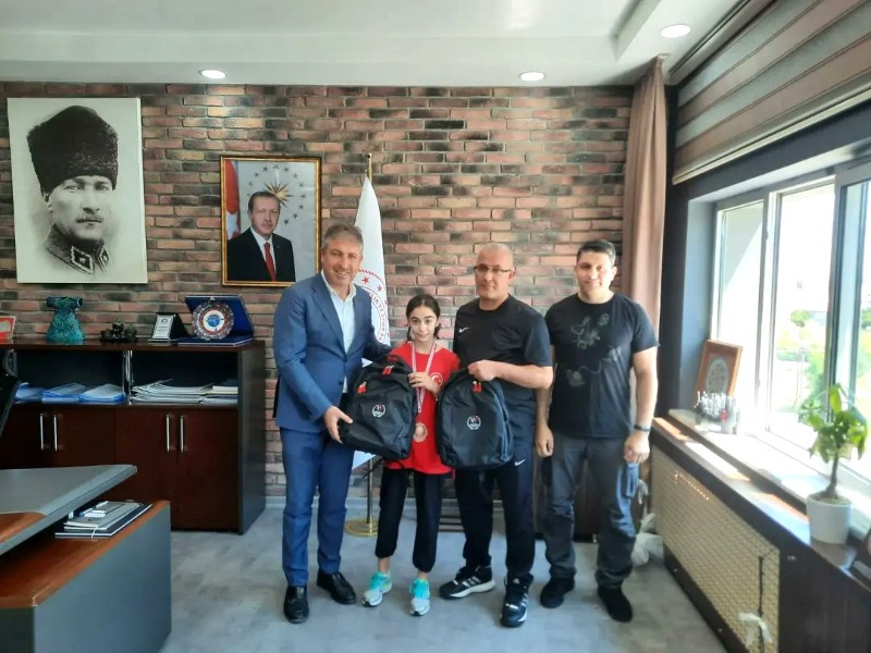 ER BAŞARIYI ÖDÜLLENDİRDİ