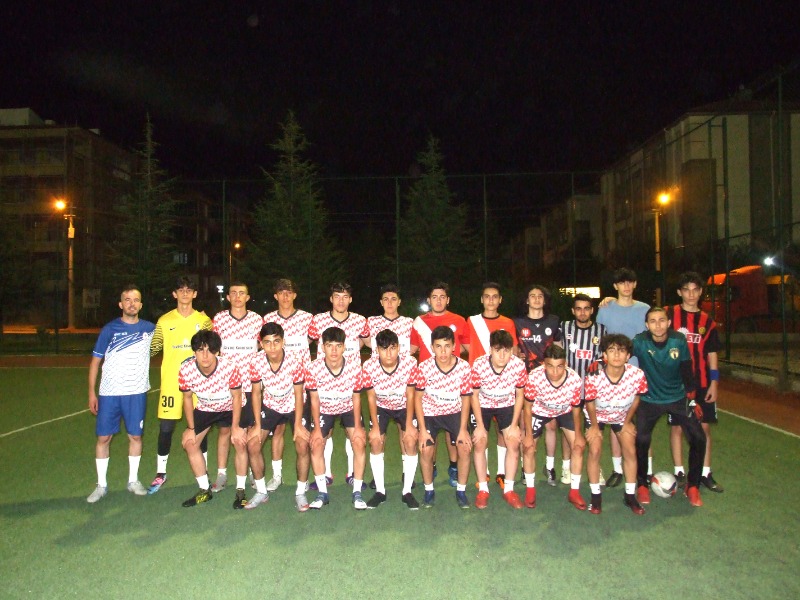71 EVLERSPORDA GENÇLİK ATEŞİ