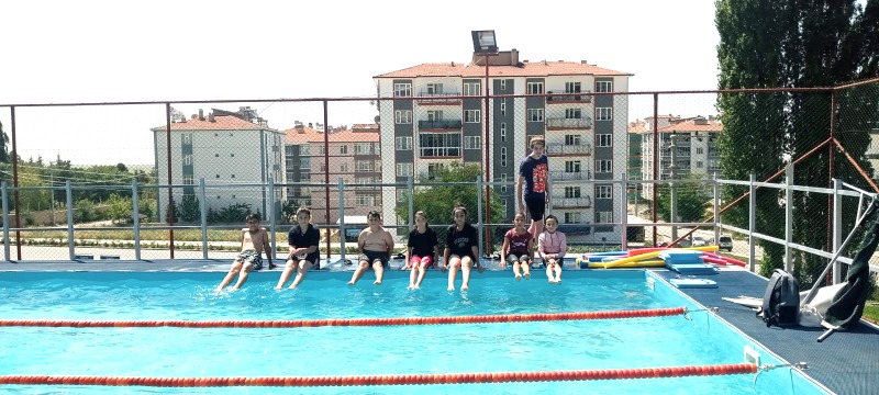 YÜZME BİLMEYEN KALMAYACAK