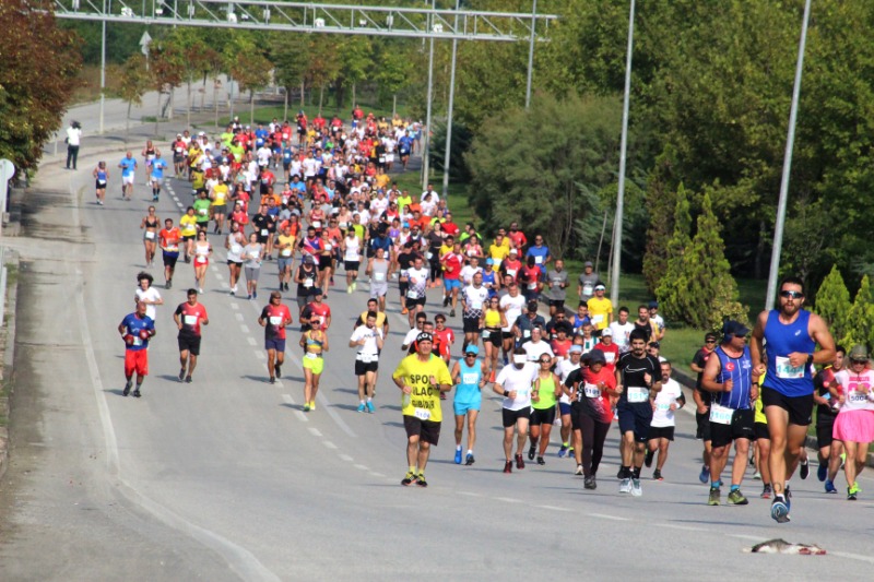 BİNLERCE SPORCU KURTULUŞUN 100. YILINA KOŞTU