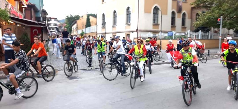 ZAFER BAYRAMI İÇİN PEDAL ÇEVİRDİLER