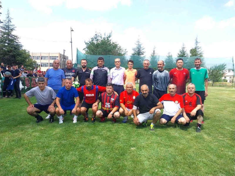 TÜRASAŞ ÇALIŞANLARI ERTAN  ALDEMİR ADINA SAHAYA ÇIKTI