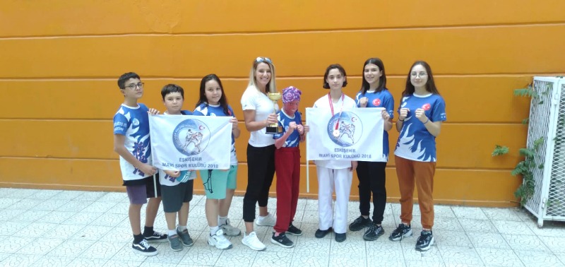 MAVİSPOR KUPAYLA DÖNDÜ