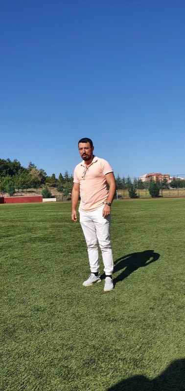 O ARTIK YÖNETİCİ