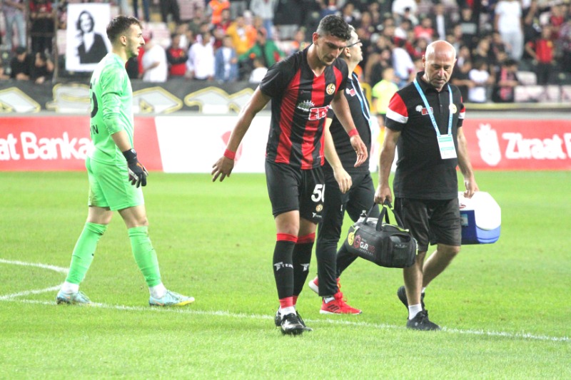 3 MAÇTA 3 SARI