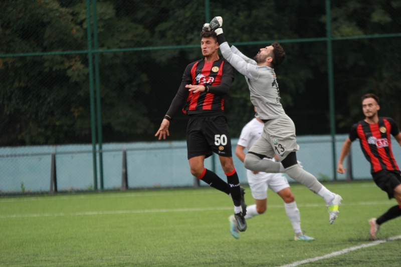 ES-ES ŞİLEDE iLK PUANINI ALDI (1-1)