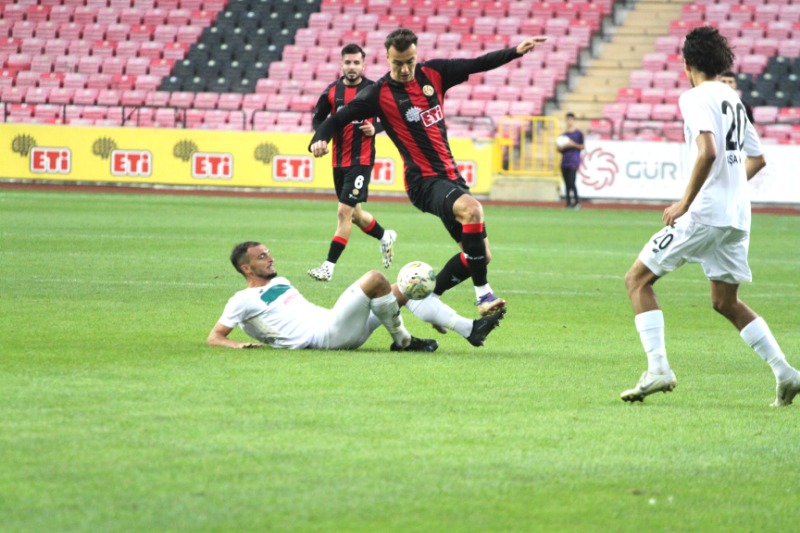 9 GÜNDE 3 MAÇ VAR