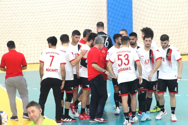 MİHALIÇÇIKSPOR ANKARAGÜCÜ ÖNÜNDE