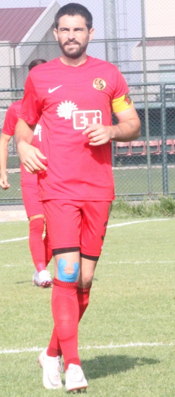 KADRO DA YOKLAR