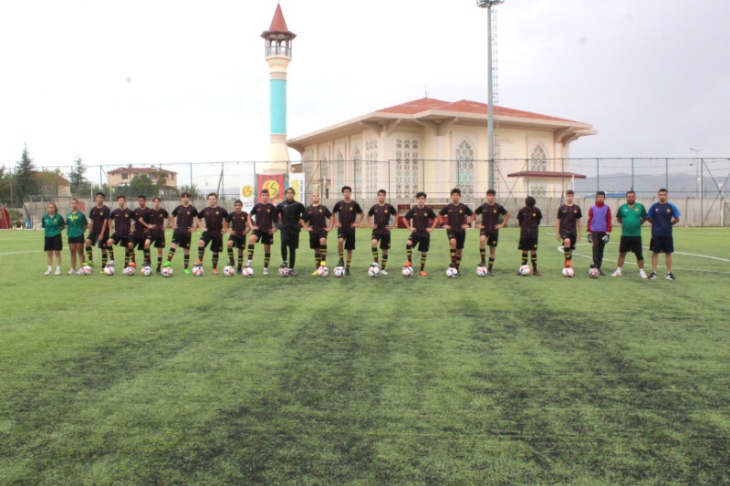 HEPSİNİN BİR HAYALİ VAR  ESKİŞEHİRSPOR FORMASI