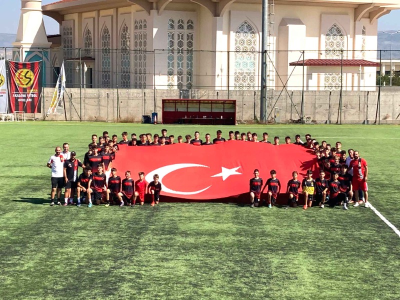 AKADEMİLER SEZONU AÇIYOR