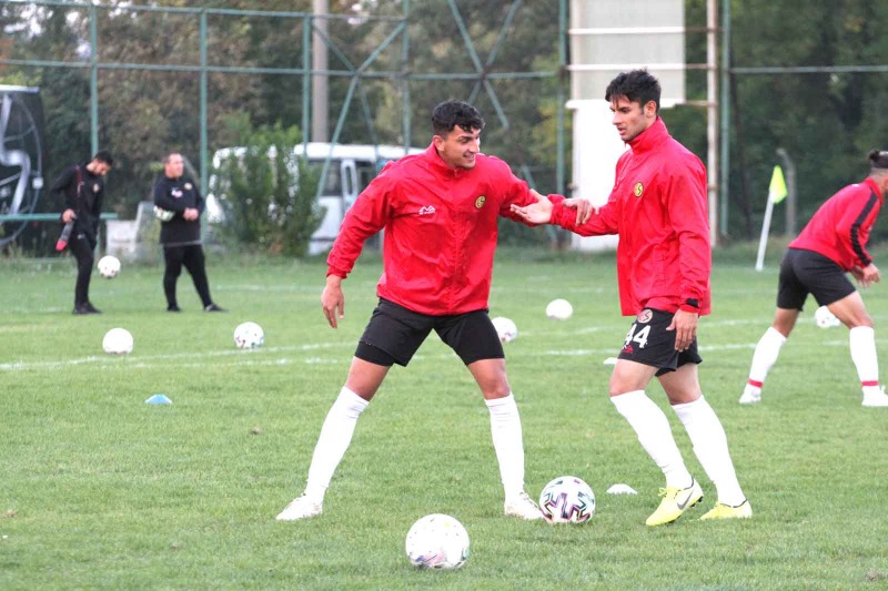 KİM OYNAYACAK?..