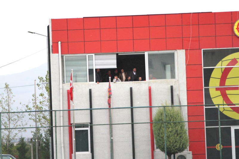 İZLEDİLER