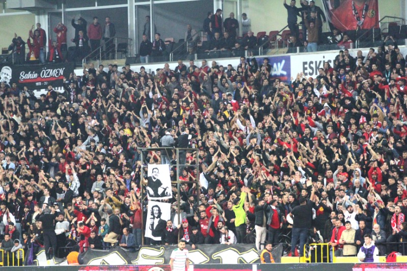 MÜTHİŞ DESTEK VARDI