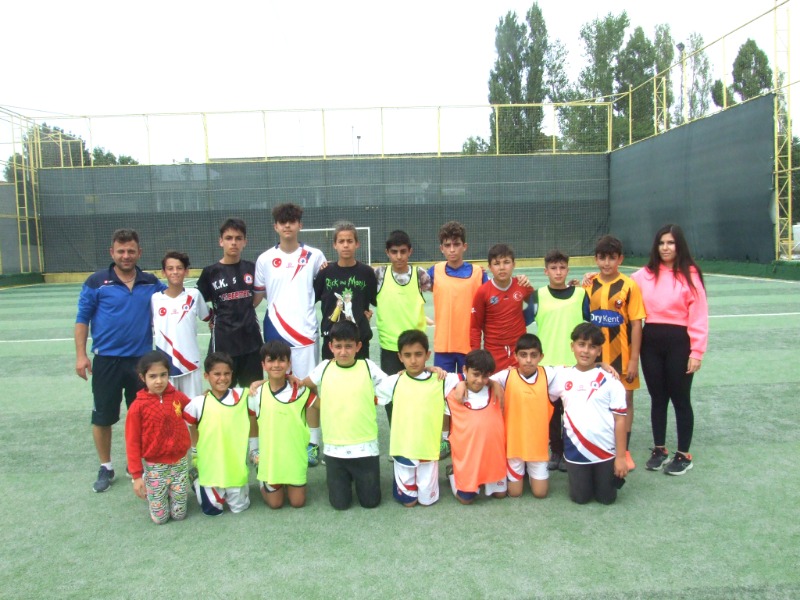 GÜMBÜR GÜMBÜR GELİYORLAR