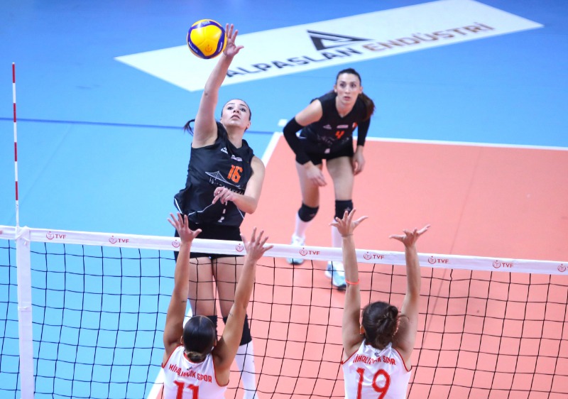 İYİ BAŞLAYAMADIK(3-0)