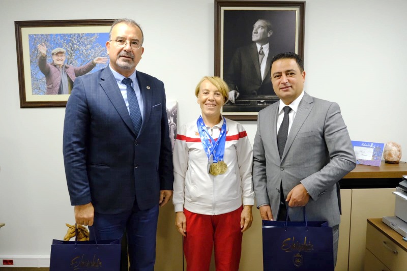 İLHAM KAYNAĞI OLDU