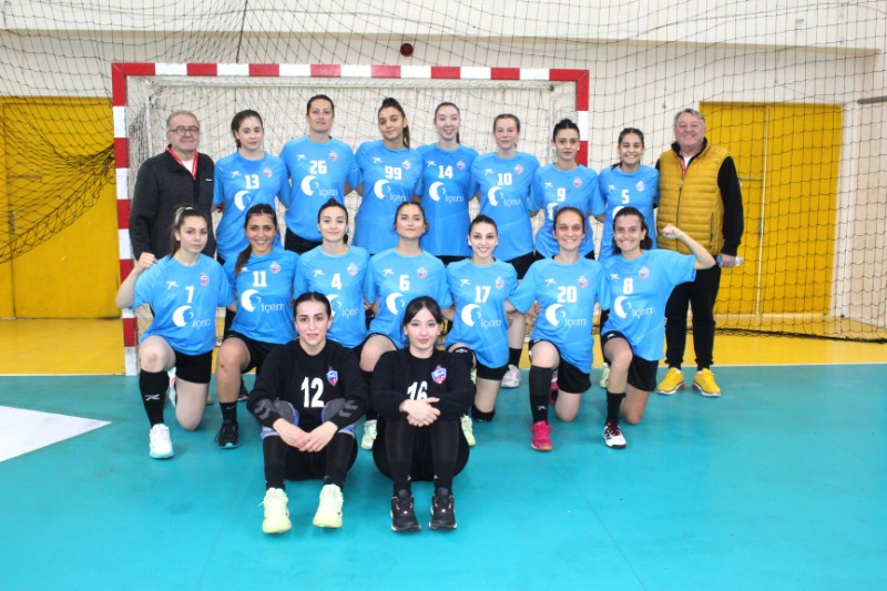 ZORLU SINAVA HAZIRLANIYORLAR