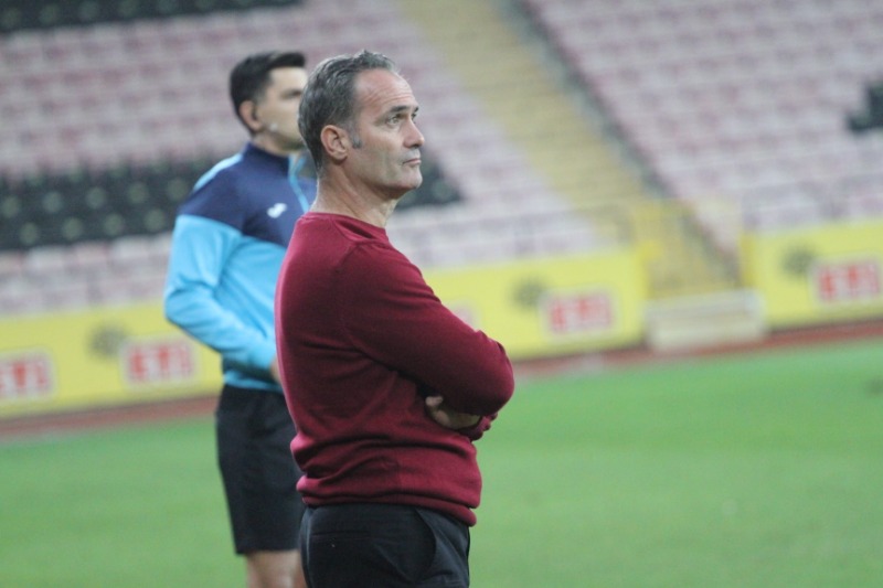 CüNEYT BiÇER  ELAZIĞSPORDA