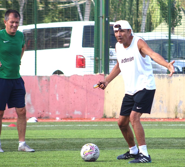 KADİR AKBULUT ÇALIŞTIYOR
