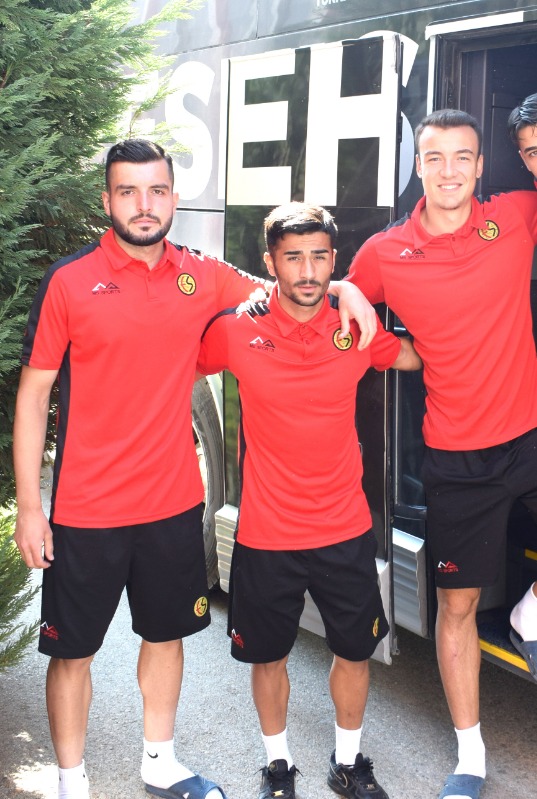 KAFİLEDE 19 OYUNCU