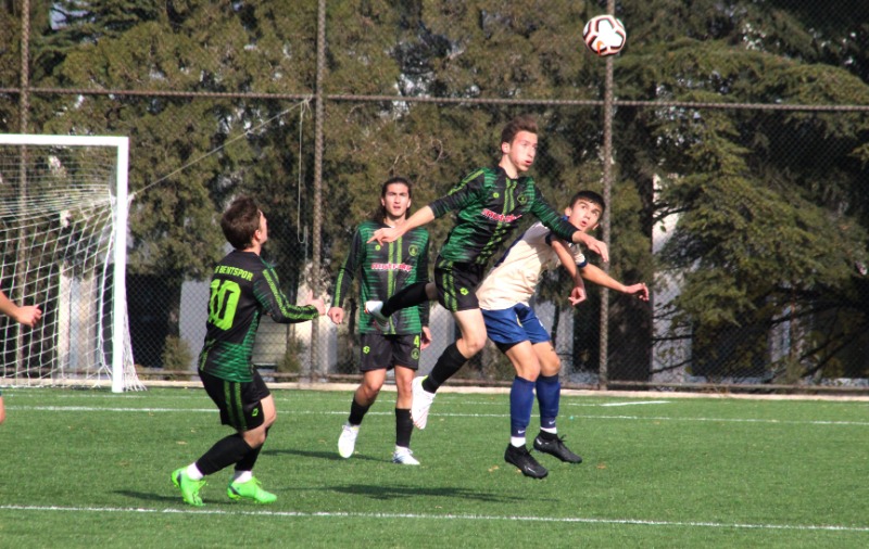 U18LER SAHAYA İNDİ