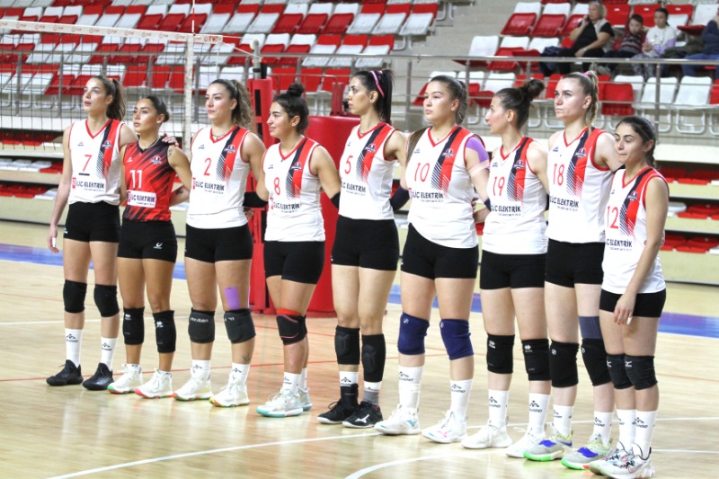SULTANLARIMIZ ZORLU MAÇTA