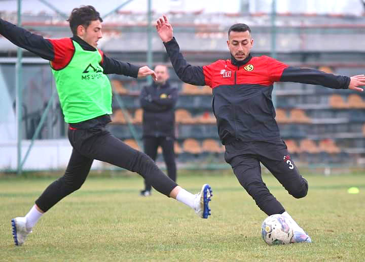 ES-ES KAMPA GİRİYOR