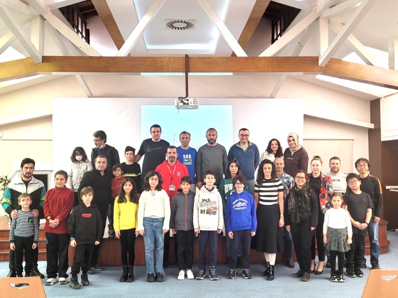 TENİS MERAKLILARI SÖYLEŞİDE BULUŞTU