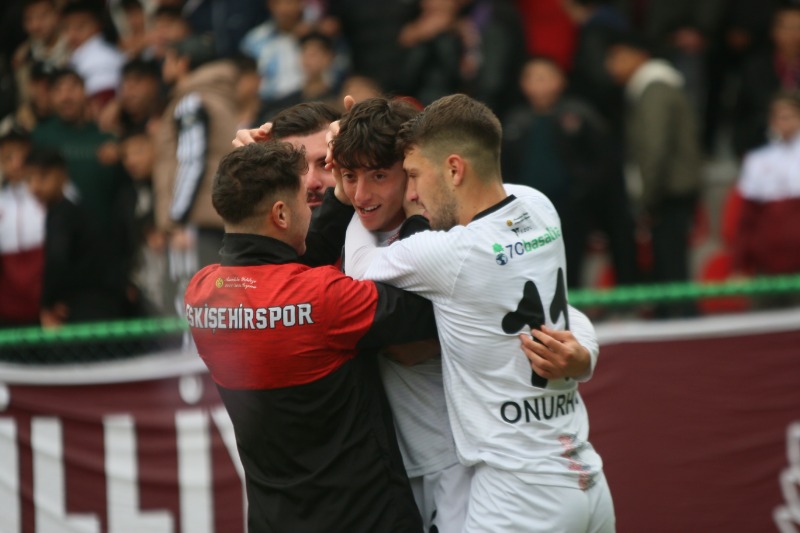 ARDA GOLLE TANIŞTI