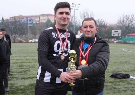 BU GURUR ER AİLESİNİN