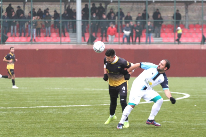 GÖZLER PLAY-OFFA ÇEVİRLDİ