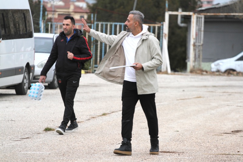 YUNUSEMRE 4 OYUNCU İLE ANLAŞTI