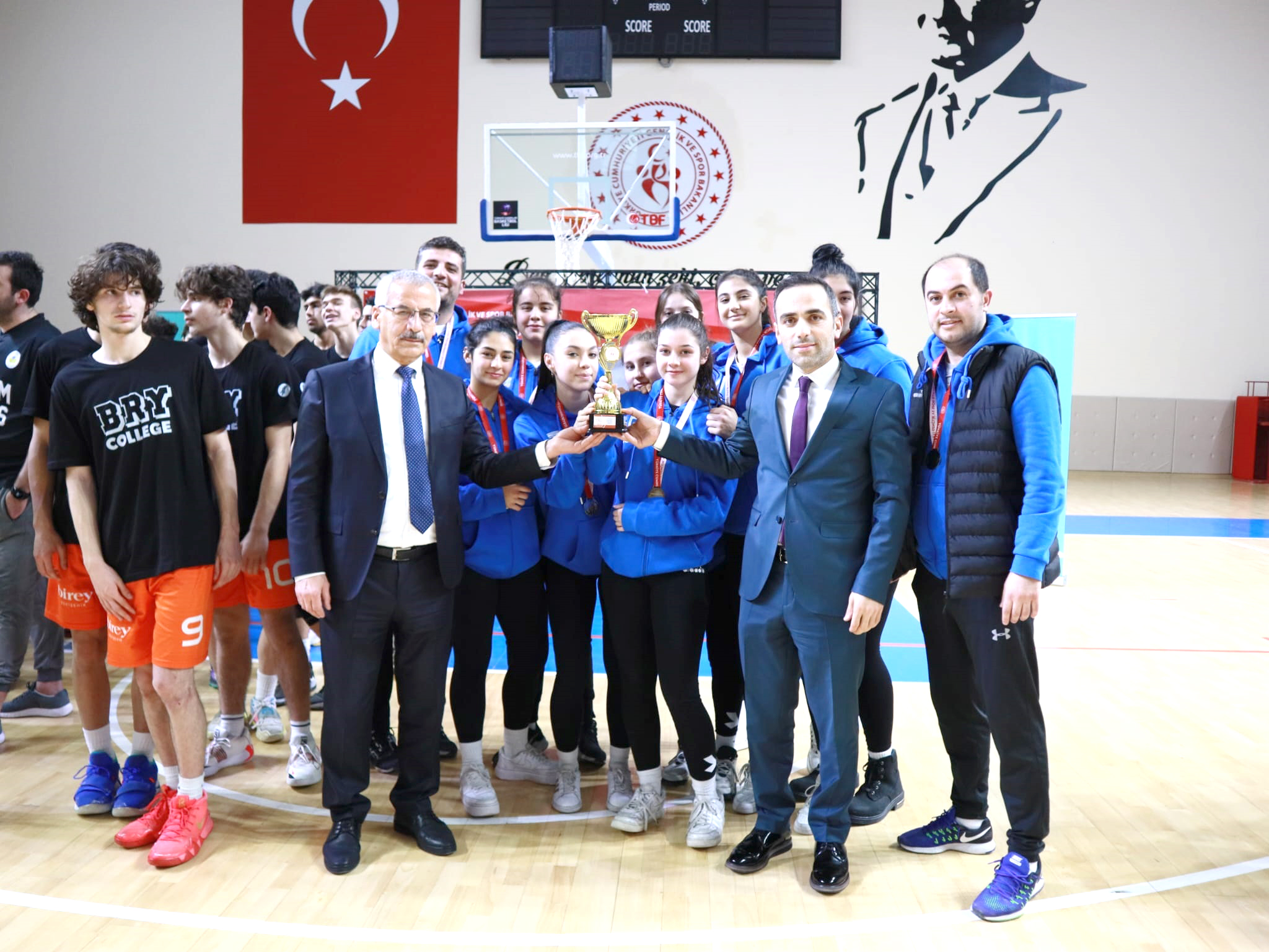 ŞAMPİYONUN ADI DEĞİŞMEDİ