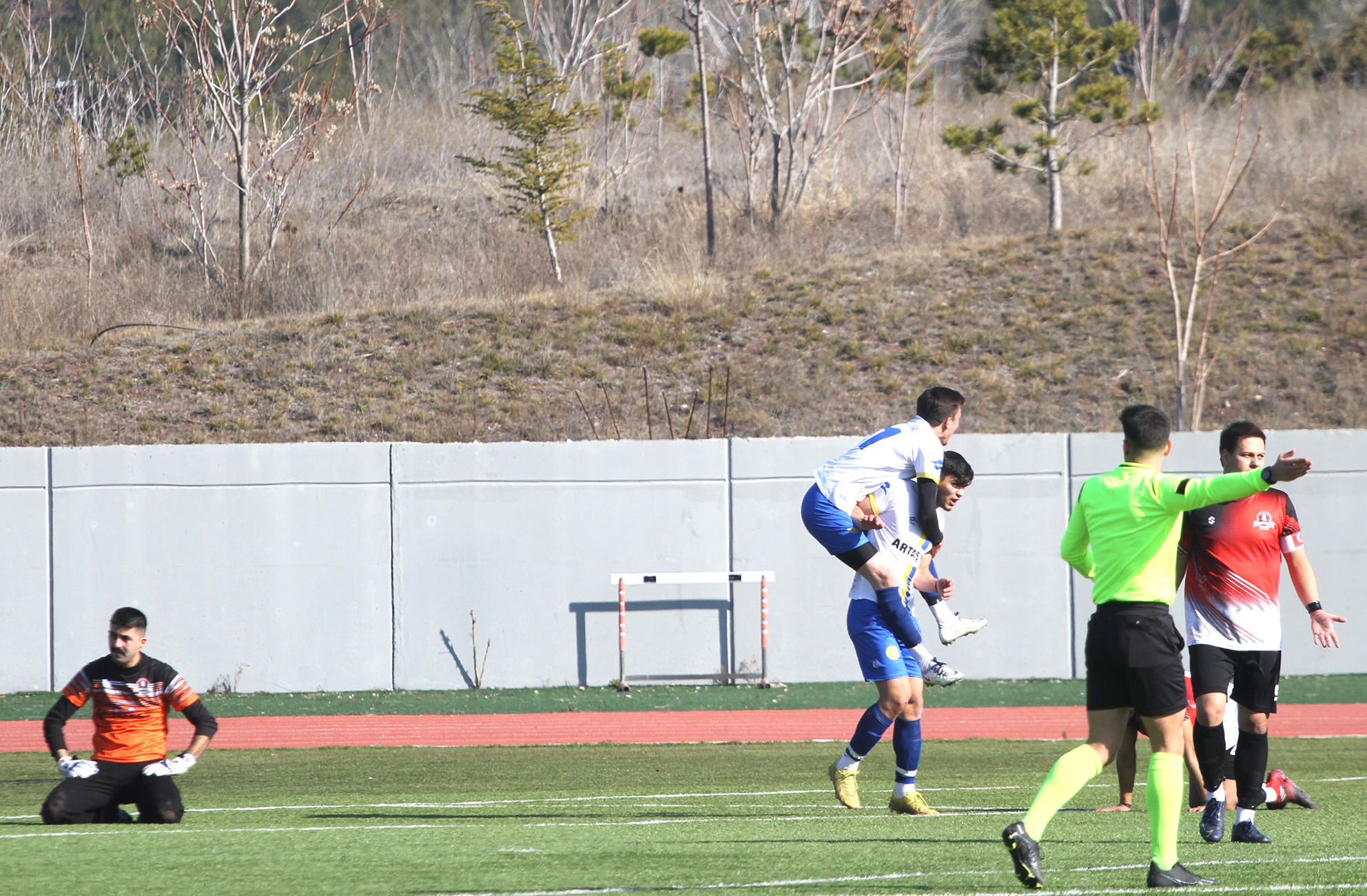 IŞIK EKSİLİRKEN AYDINLATTI (1-3)