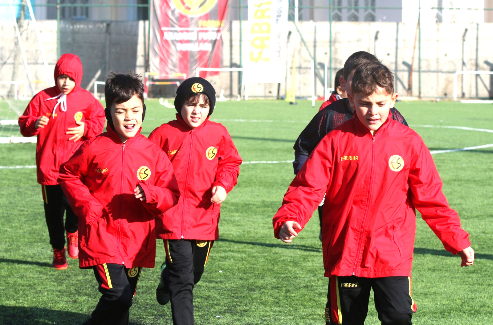 FABRİKA FUTBOLDA İŞLER YOLUNDA