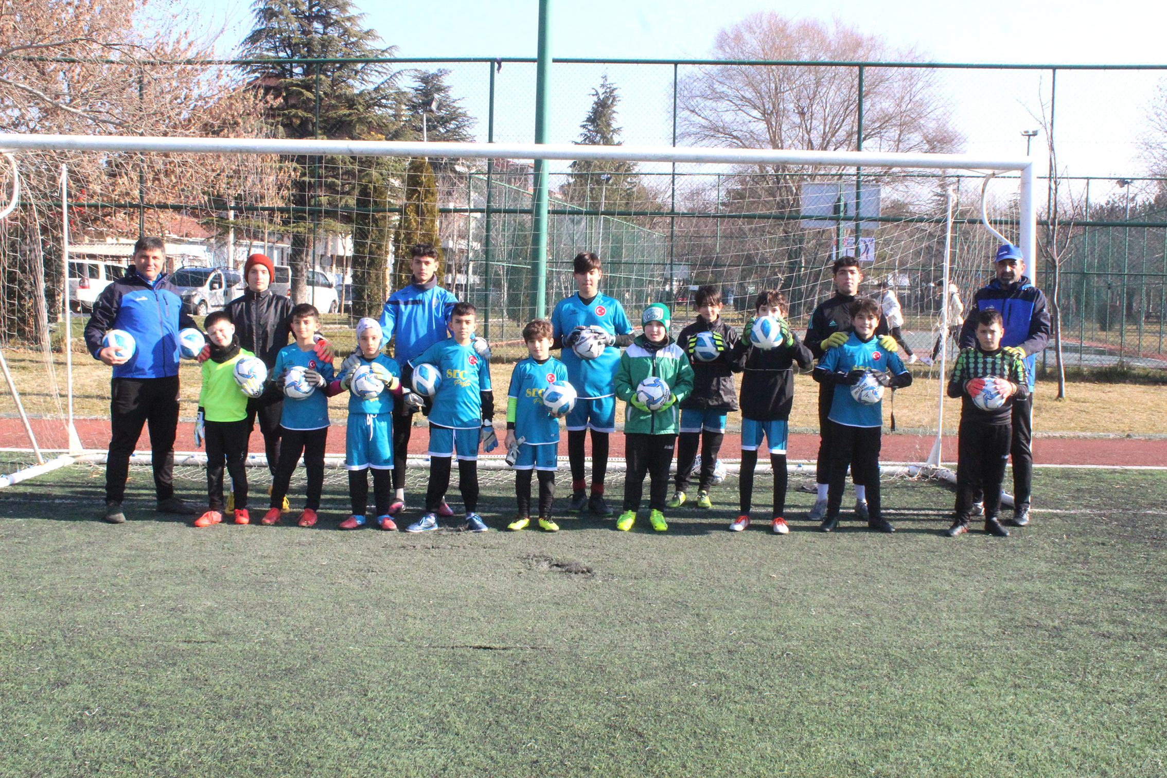 ONLAR ÇAL AKADEMİSİNİN PANTERLERİ