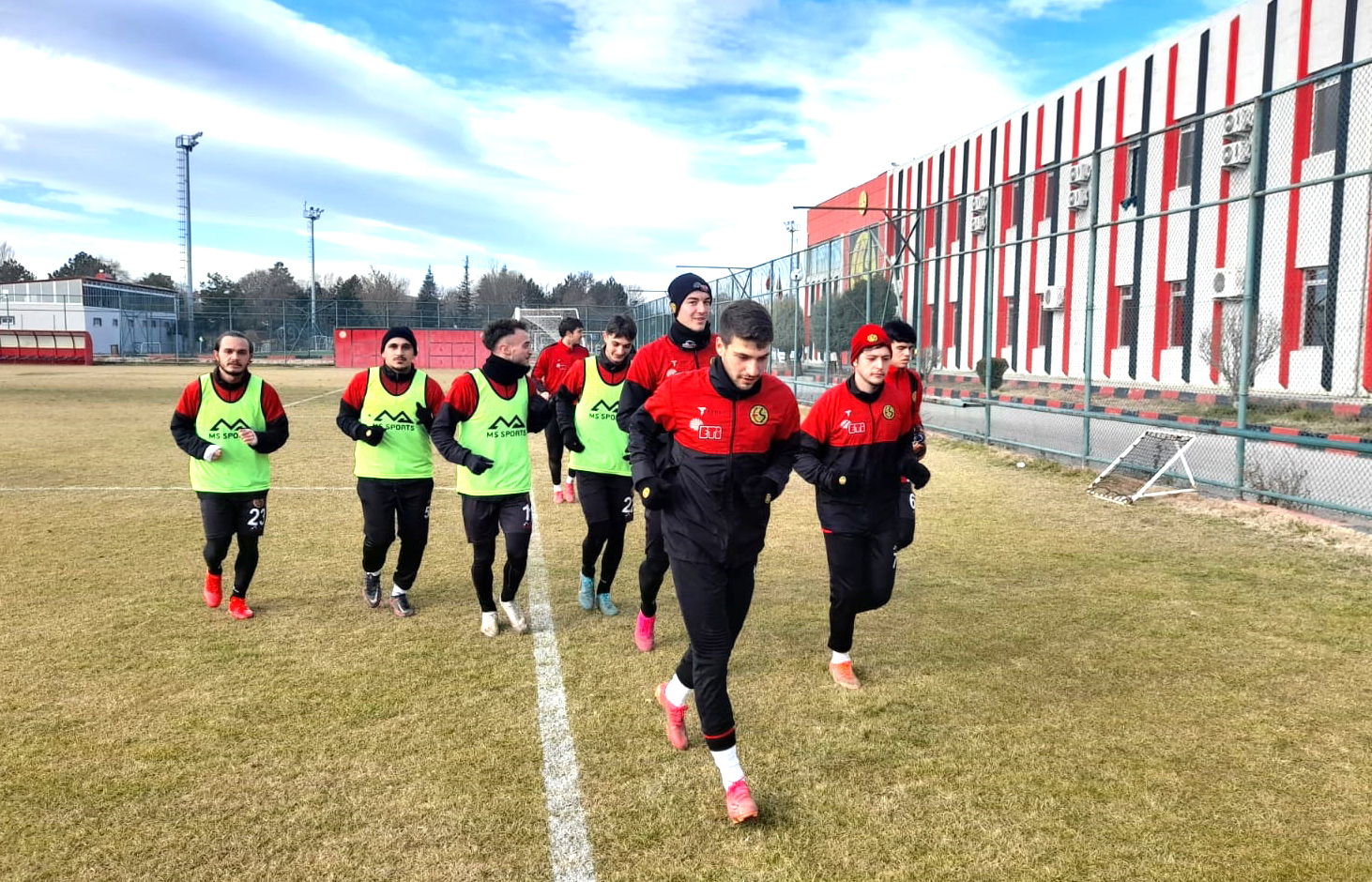 ÇİFT ÇALIŞMA VARDI