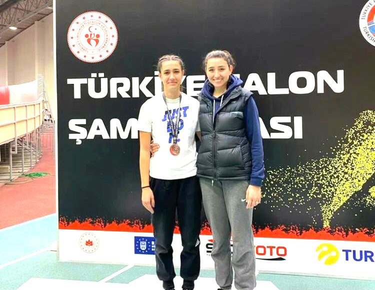 ELİF AYDIN’DAN  BRONZ MADALYA
