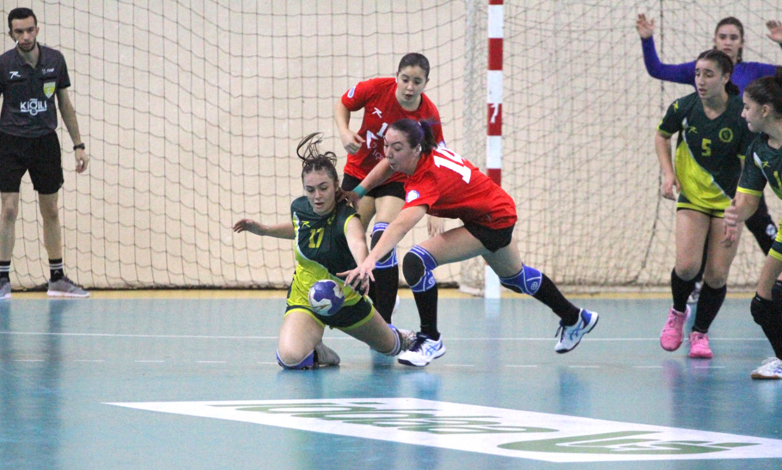 ESKİŞEHİR HENTBOL SK 2.YARIYI EVİNDE AÇIYOR