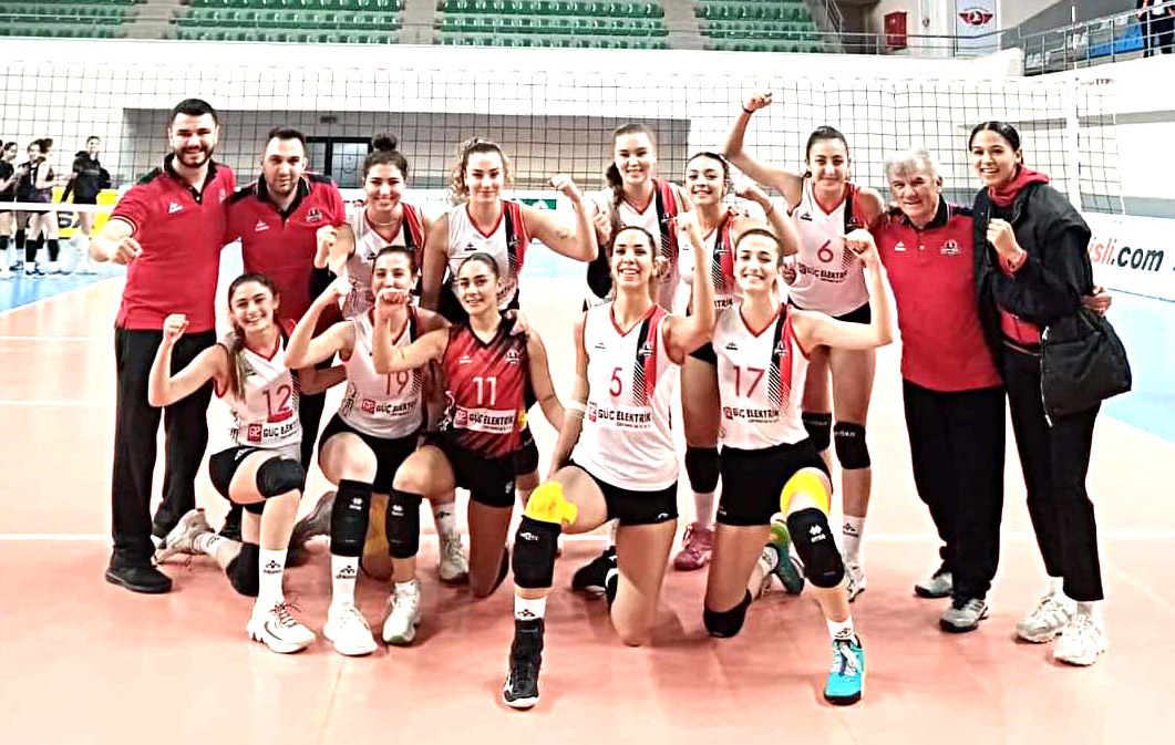 SULTANLARIMIZ TED ÖNÜNDE