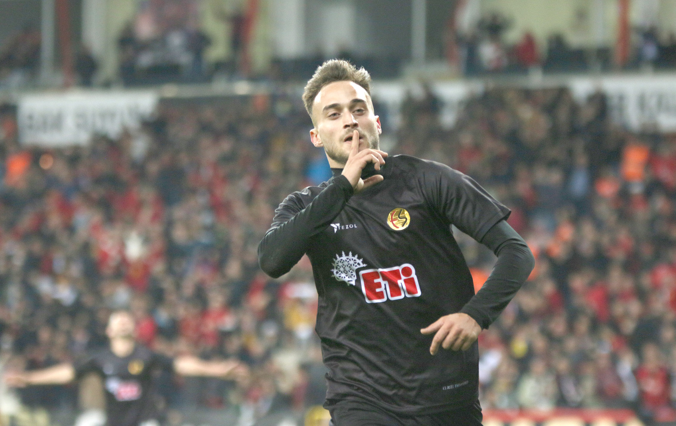 4 OYUNCU YOK