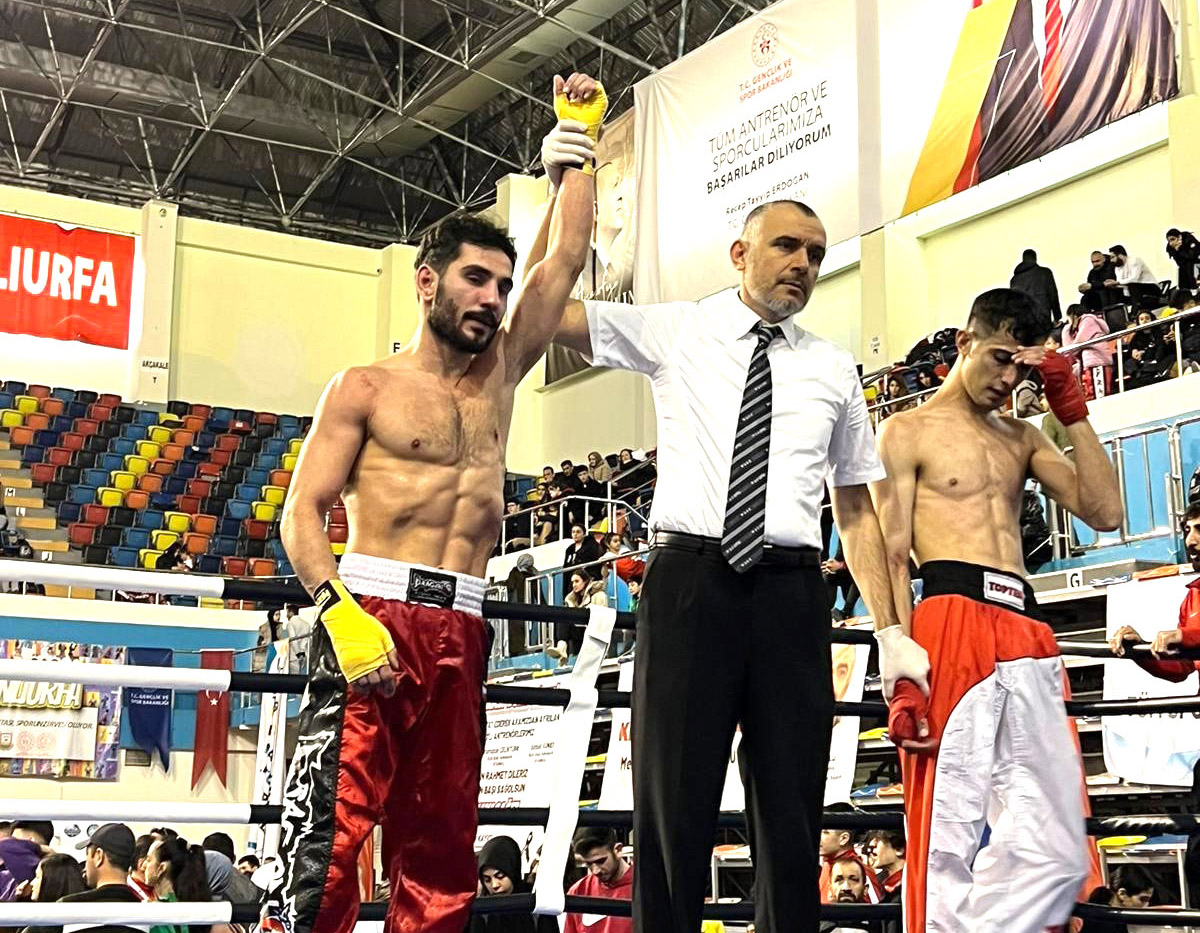 EMRE KARACA DAMGASINI VURDU